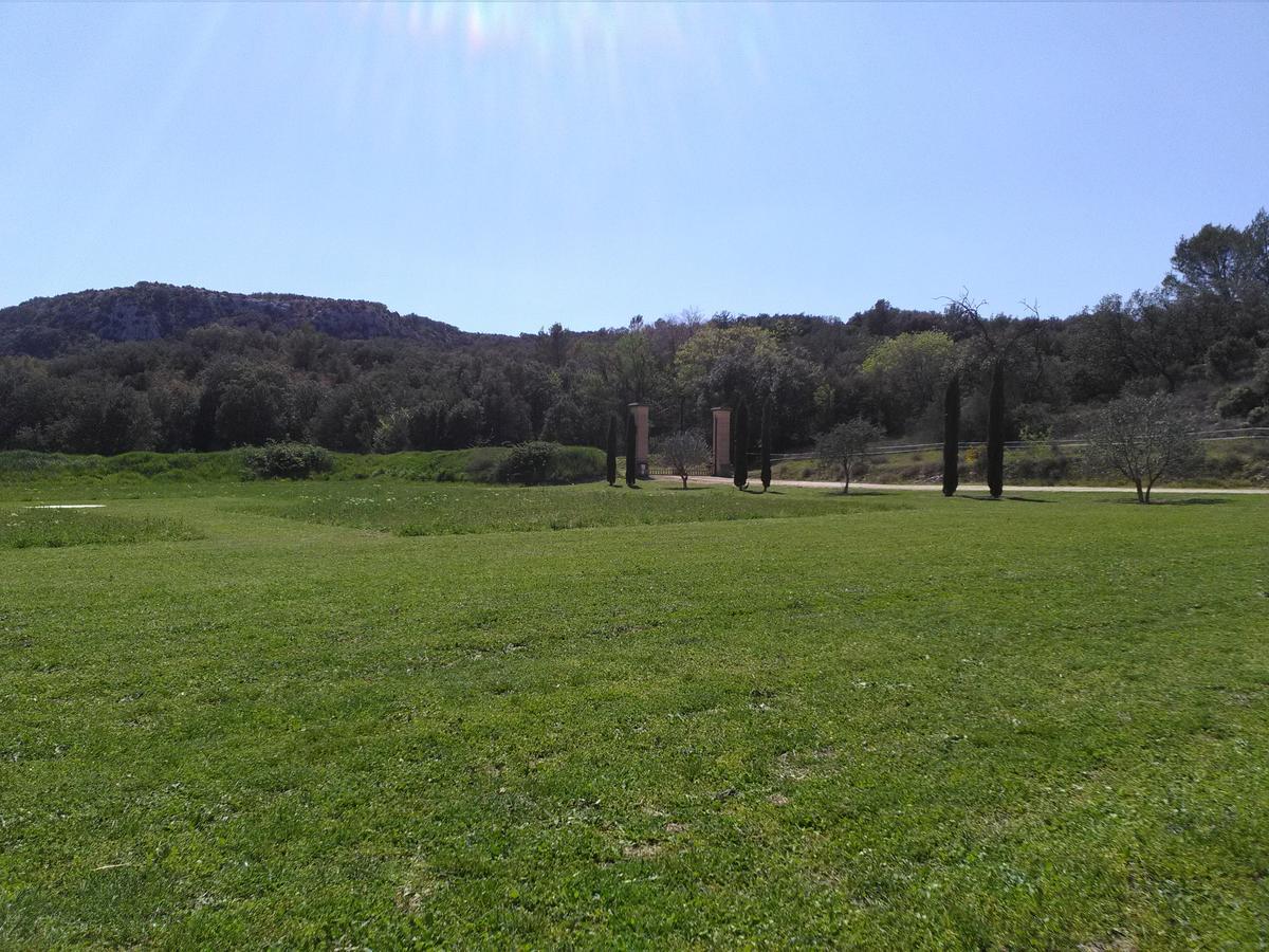 Отель Domaine Saint Martin Valliguieres Экстерьер фото